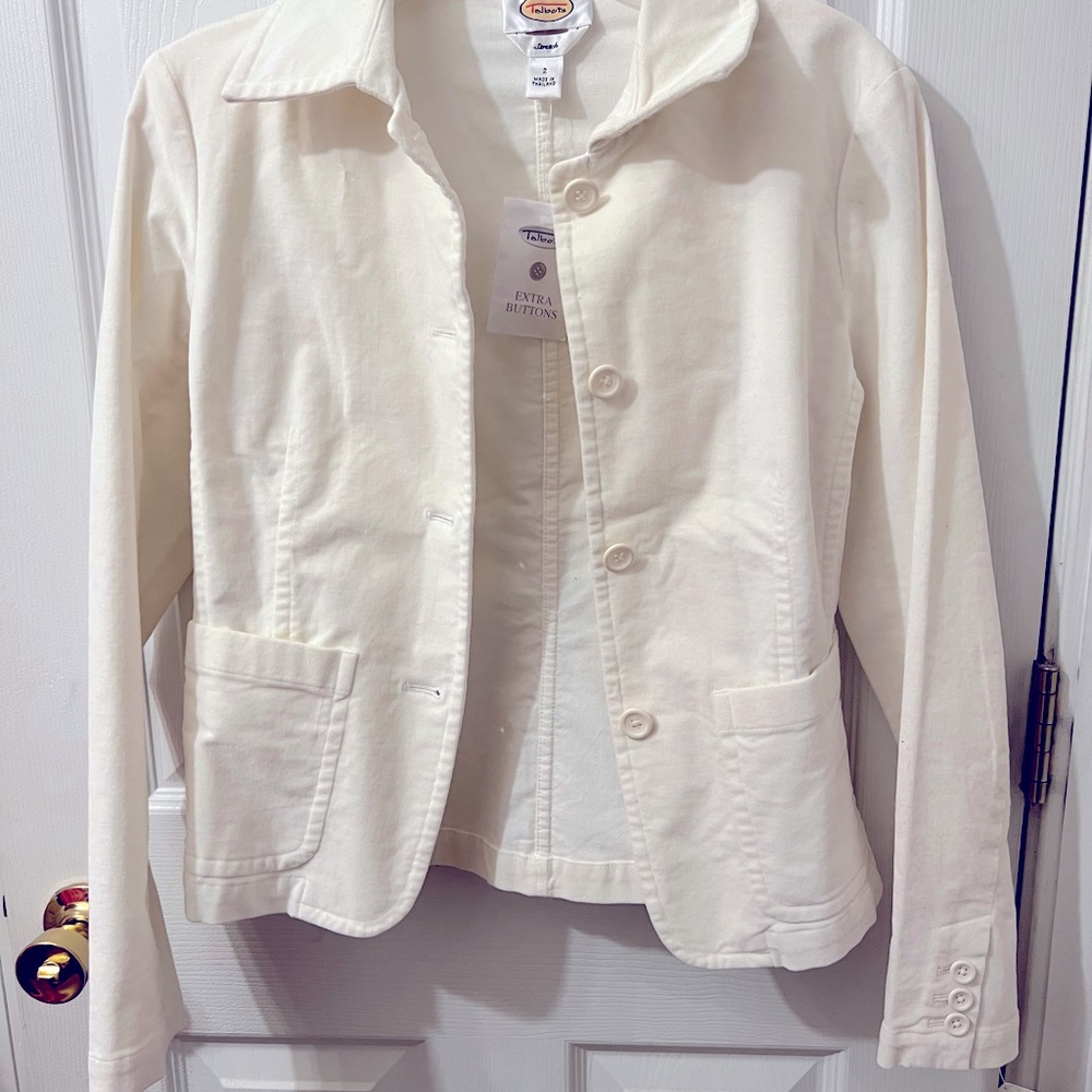 Talbots new white coat. It has the tags attached. It’s pretty!